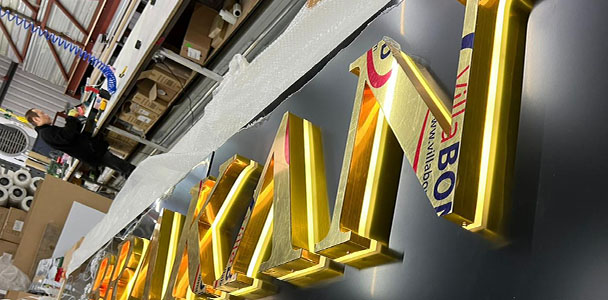 why choose shop signs London for your business ?